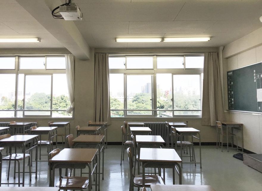 日高中女師多次稱學生是「奴隸」　辯「不小心脫口」遭停職