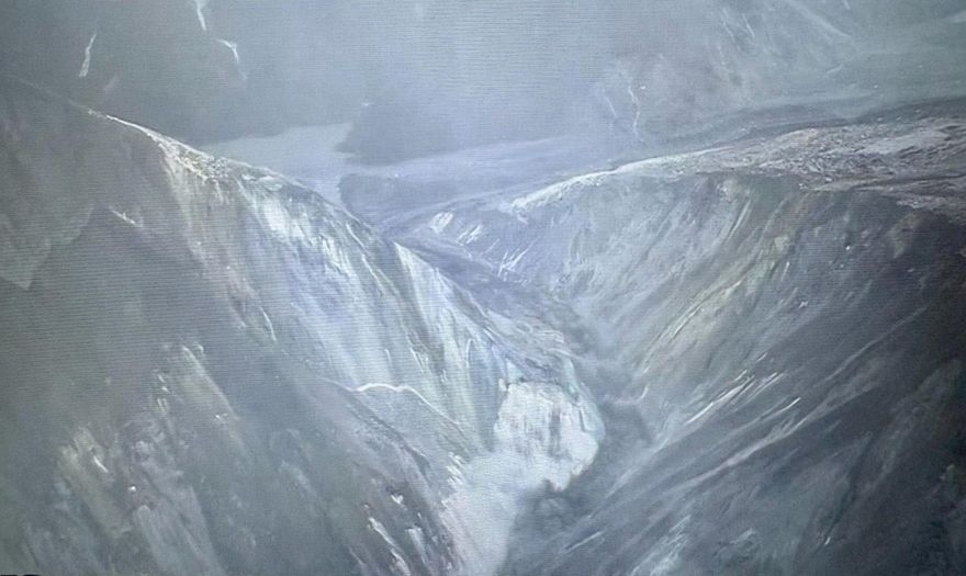 無人機直擊堰塞湖！「溢流」前險疏散8千人　李鴻源：勿貿然爆破