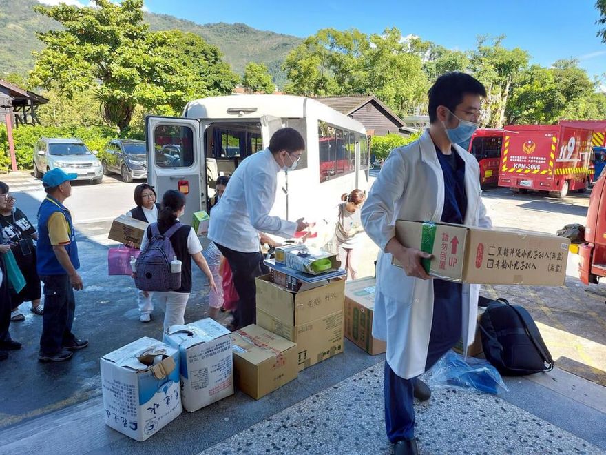 花蓮慈濟、門諾醫院進駐光復義診　備百人份藥物資源