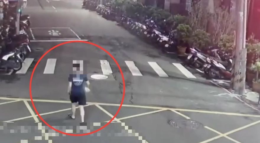 三重狂男不爽超商店員拿錯菸　出手毆人還亮開山刀