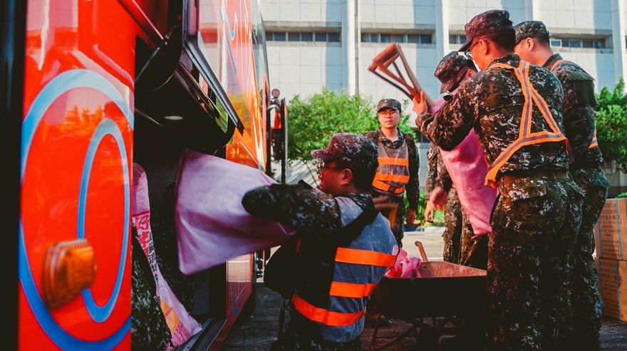 國軍第三作戰區關渡、蘭陽部隊250人出動！跨區馳援花蓮救災