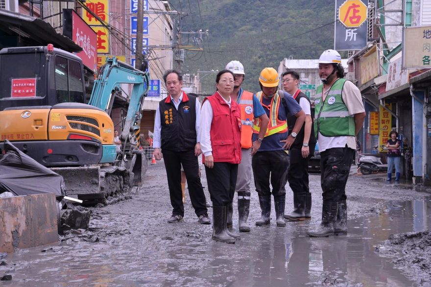 徐榛蔚慰問「唯獨跳過議長家」？縣府還原事實經過：出於禮貌與考量
