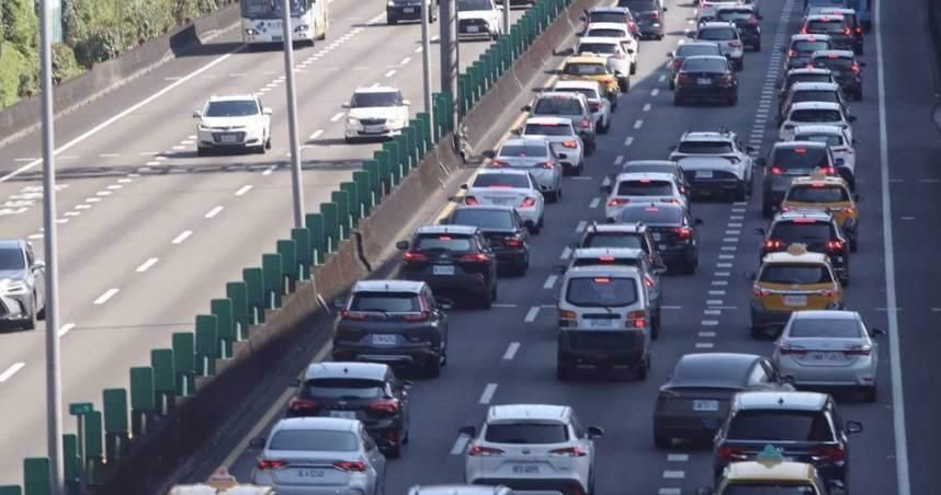 收假日國道11地雷路段出爐　國5北上恐狂塞12小時
