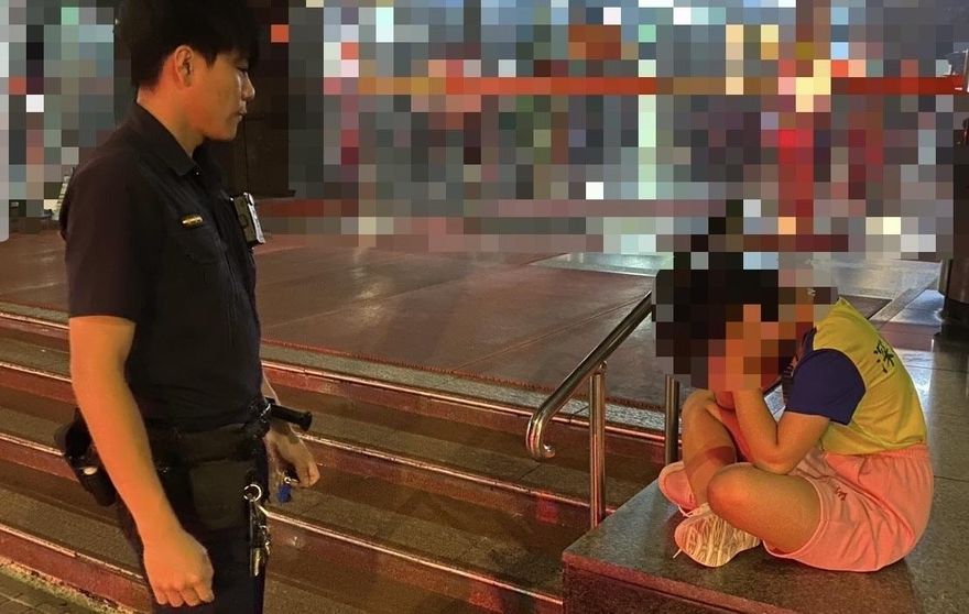 影/基隆少女偕父北市東區逛街　央求購物遭拒負氣逃跑路倒