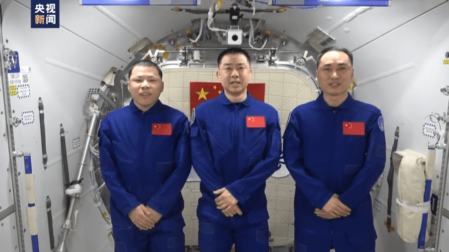 影/嗑大餐月餅！陸神二十乘組太空過中秋　送上「宇宙級祝福」