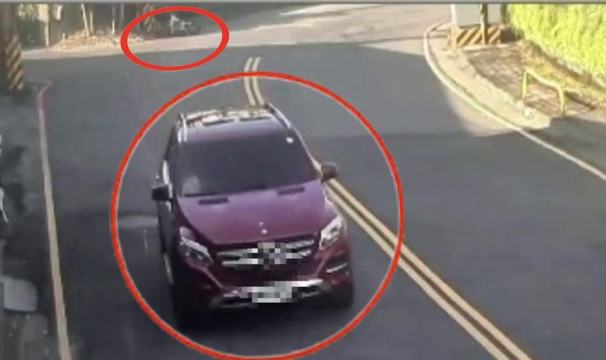 影/連下車察看都沒有！黃子佼「開車撞倒婦人肇逃」畫面曝光
