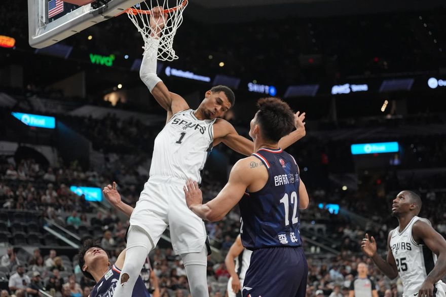 NBA/廣州龍獅不敵馬刺　找來前NBA球星助陣仍大敗