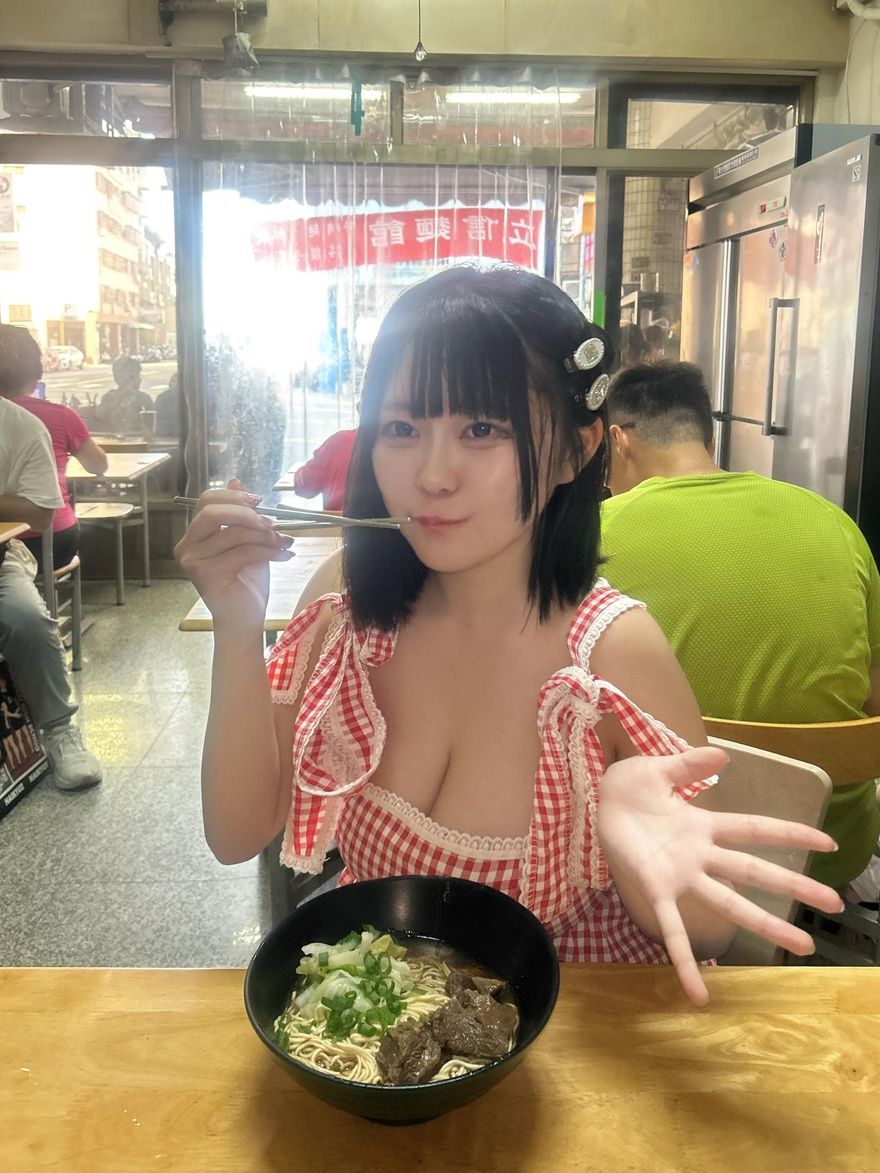 日偶像Utane高雄吃「60元牛肉麵」！網友神出店家