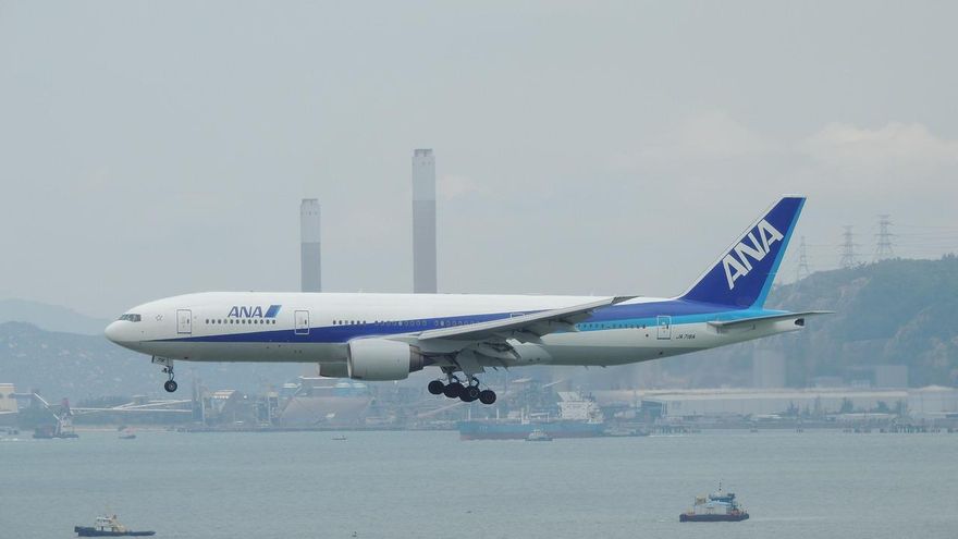 全日空班機出包！羽田機場「撞擊跑道燈」緊急返航