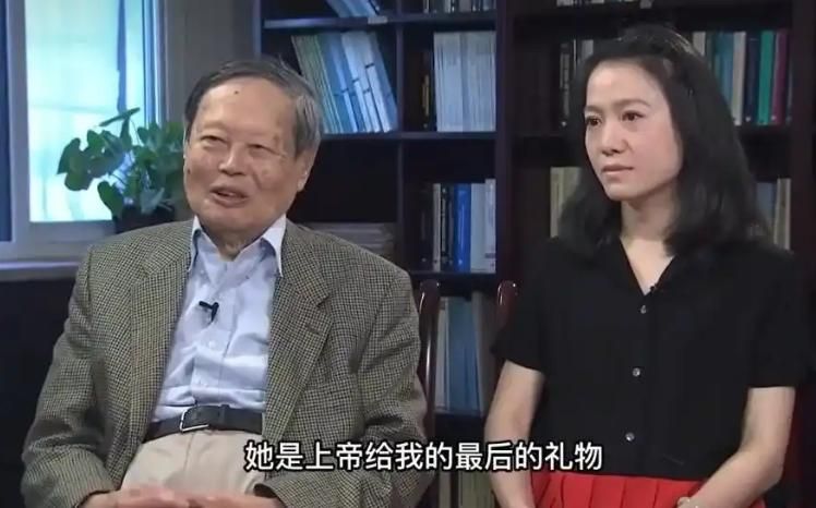 楊振寧103歲逝！妻翁帆撰文：他交出了一份滿意的答卷