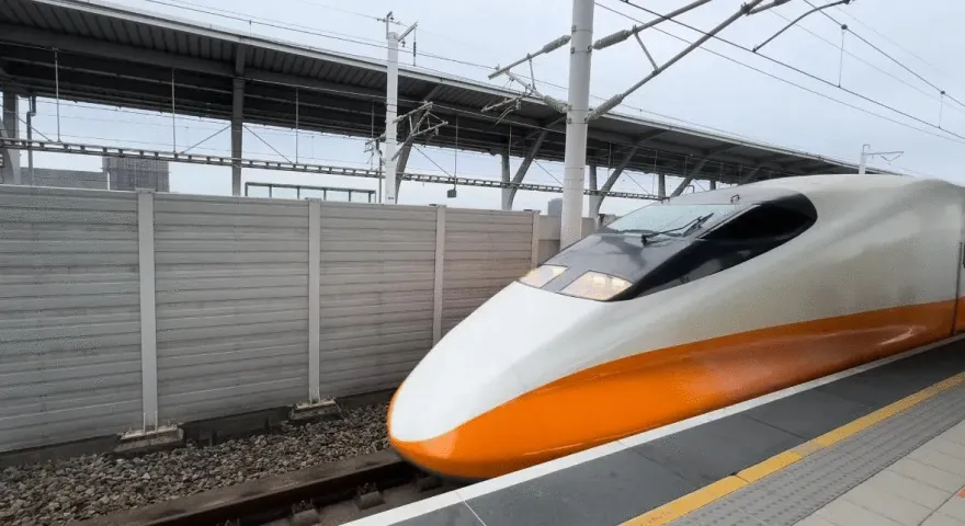 「全台最美高鐵站」人潮少　他搖頭嘆：是不是蚊子館？
