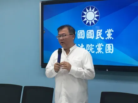 徐耀昌稱「下架國民黨」是口誤　藍委說話了
