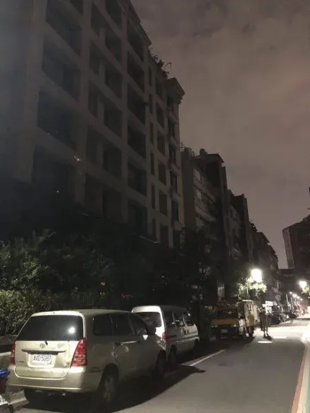 大安區昨晚驚傳停電　居民氣喊：連「電風扇都沒開」還缺電！